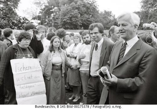 Bundespräsident von Weizsäcker: Jugendempfang im Park der Villa Hammerschmidt 1986
