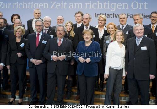 Initiative Familienbewusste Arbeitszeiten 2011