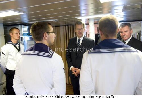 Bundespräsident Wulff besucht  Segelschulschiff "Gorch Fock" 2010