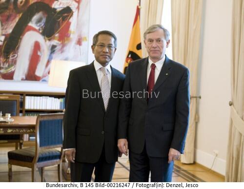 Bundespräsident Köhler verabschiedet malaysischen Botschafter Zakaria Sulong  2010