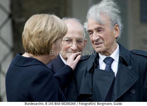Bundeskanzlerin Merkel besucht Gedenkstätte Buchenwald 2009