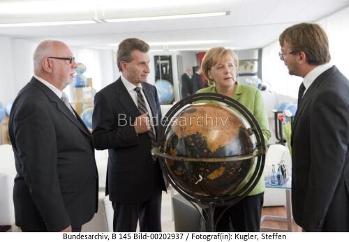 Bundeskanzlerin Merkel besucht Columbus Verlag 2009