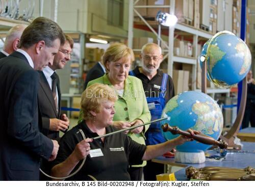 Bundeskanzlerin Merkel besucht Columbus Verlag 2009