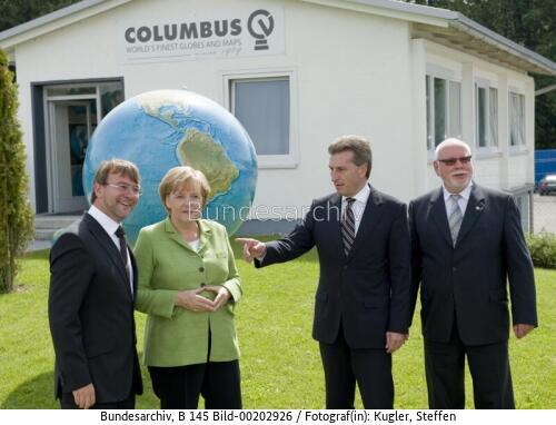 Bundeskanzlerin Merkel besucht Columbus Verlag 2009