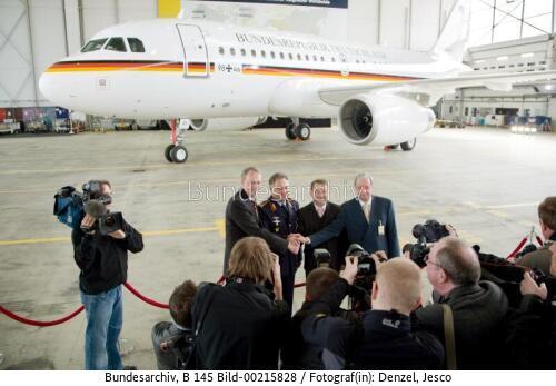 Übergabe des A319 an die Bundeswehr 2010