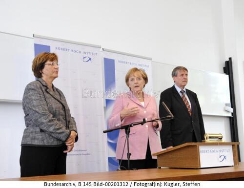 Bundeskanzlerin Merkel besucht Robert Koch-Institut 2009