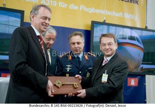 Übergabe des A319 an die Bundeswehr 2010