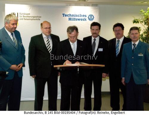 Bundespräsident Köhler besucht BBK und THW 2009