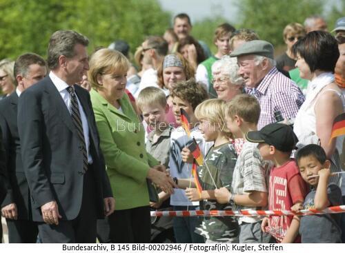 Bundeskanzlerin Merkel besucht Columbus Verlag 2009