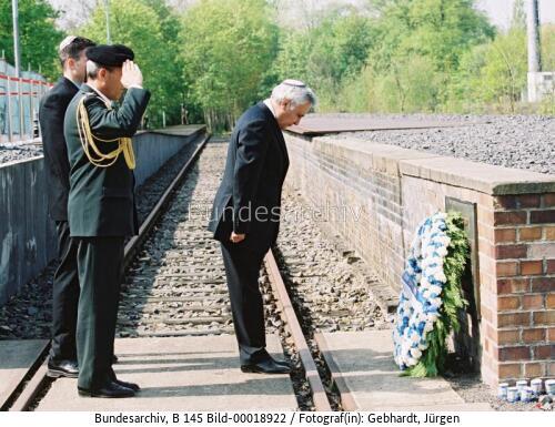 Israelischer Präsident Katsav in Berlin 2004