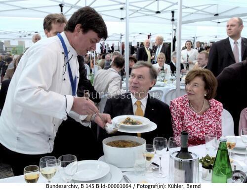 Tafel der Demokratie in Berlin 2004