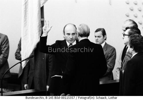 Bundestagssitzung 1977 / Vereidigung von BM Lambsdorff