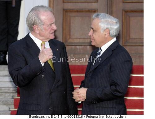 Israelischer Präsident Katsav in Berlin 2004