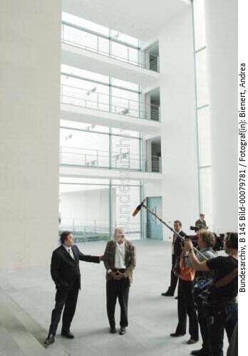 Bundeskanzler Schröder und Markus Lüpertz