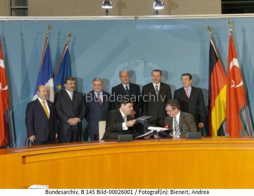Deutsch-Französisch-Türkisches Treffen in Berlin 2004