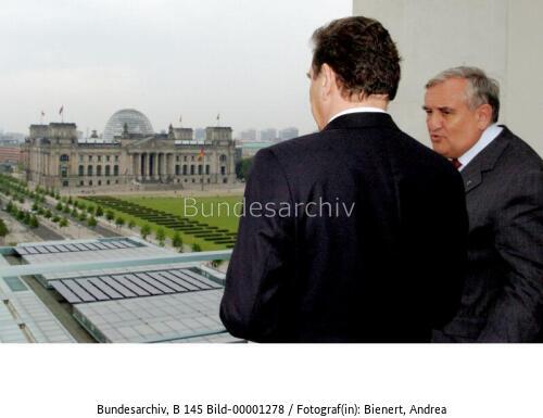 Französischer Premierminister Raffarin in Berlin 2004