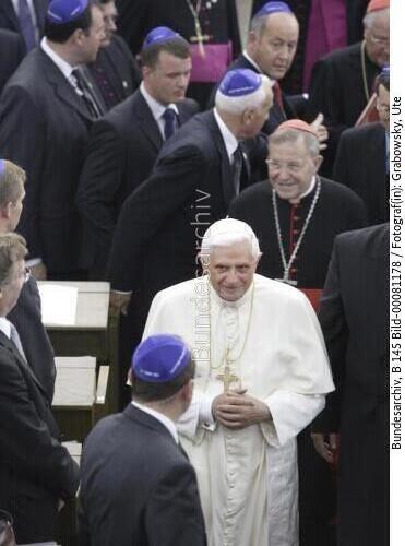 Papst Benedikt XVI.: Besuch der Synagoge der jüdischen Gemeinde 2005