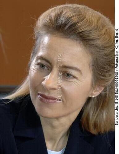 BM Ursula von der Leyen 2005