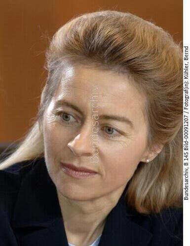 BM Ursula von der Leyen 2005
