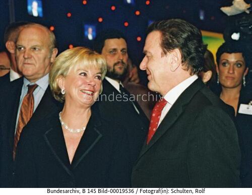Bundeskanzler Gerhard Schröder und Liz Mohn