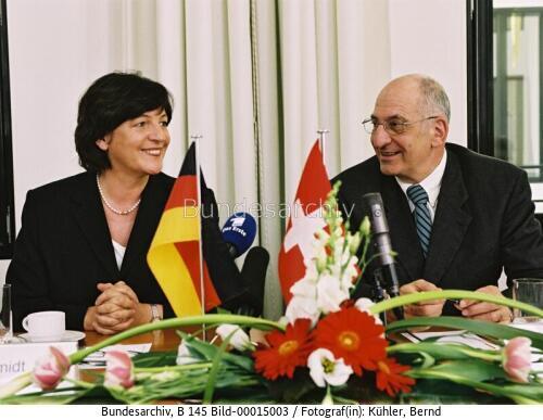 Schweizer Bundespräsident Couchepin in Berlin 2003