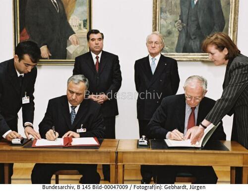 Deutsch-Tadschikisches Luftverkehrsabkommen in Berlin 2003
