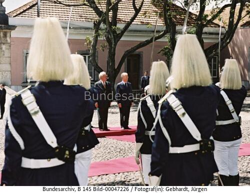 Bundespräsident Rau in Portugal 2003