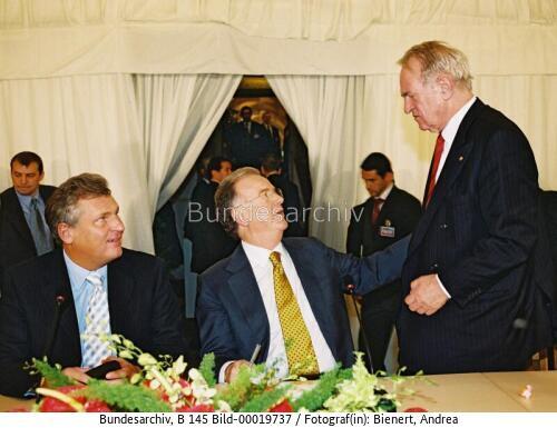 Bundespräsident Rau in Portugal 2003
