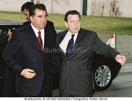 Tadschikischer Präsident Rachmonow in Berlin 2003