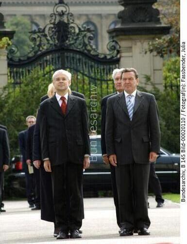 Bundeskanzler Schröder in der Tschechischen Republik 2003