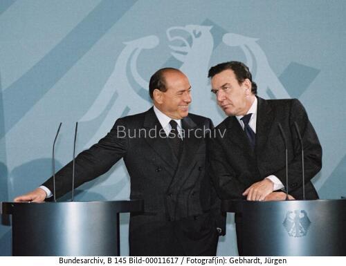 Italienischer Ministerpräsident Berlusconi in Berlin 2002