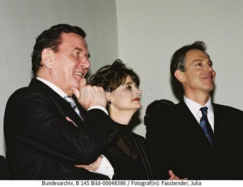 Bundeskanzler Gerhard Schröder in Großbritannien 2003