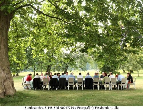 Kabinettssitzung der Regierung Schröder 2003 / Klausurtagung in Neuhardenberg