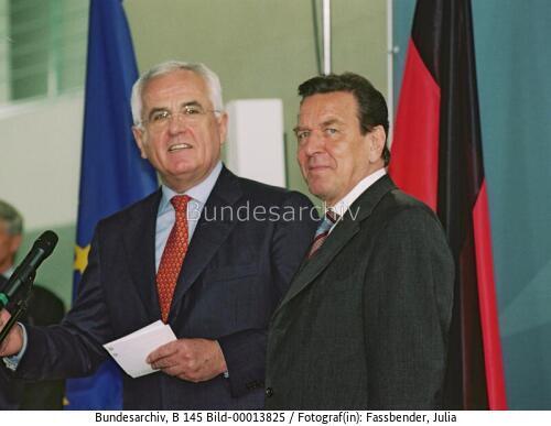 Bundeskanzler Schröder und Peter Hartz 2002