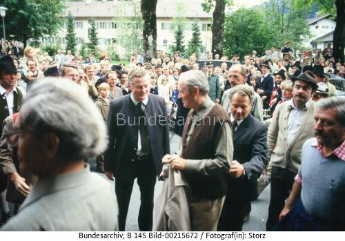 Bundespräsident Carstens wandert in Bayern 1981