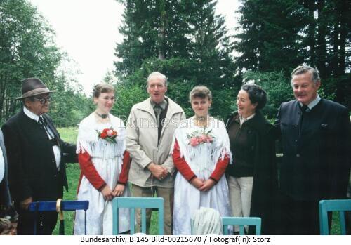 Bundespräsident Carstens wandert in Bayern 1981