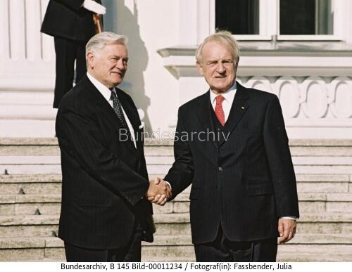 Litauischer Präsident Adamkus in Berlin 2002