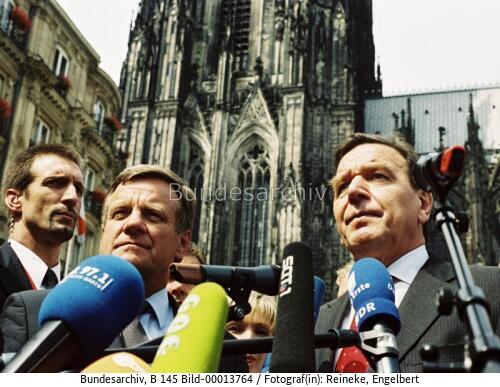 Bundeskanzler Schröder und Bahn-Chef Mehdorn