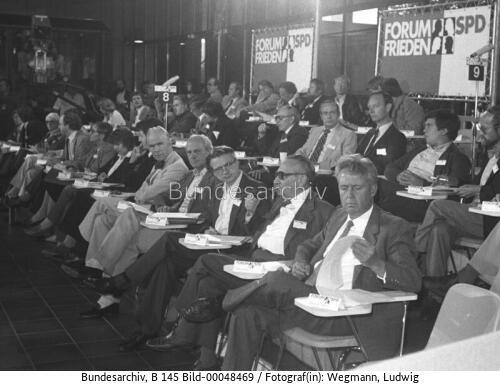 Diskussionsveranstaltung "Forum Frieden" in der SPD-Parteizentrale 1981