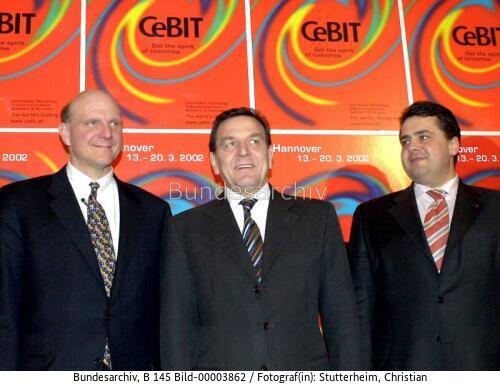 CeBIT 2002 / Eröffnung mit Bundeskanzler Schröder