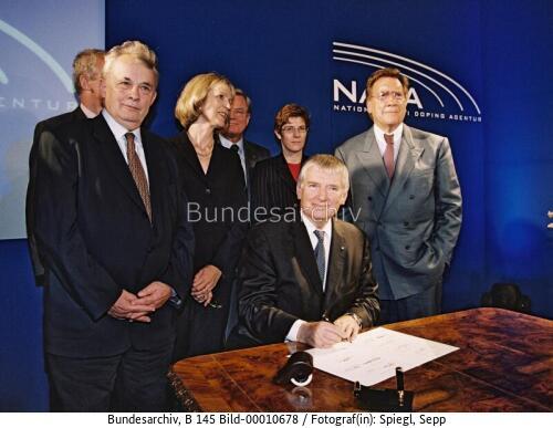 BM Schily: Gründung der NADA (Nationale Anti-Doping-Agentur