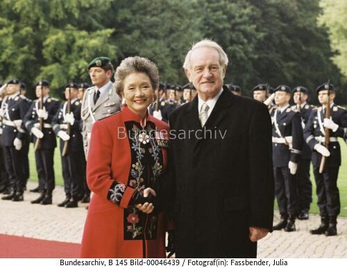 Kanadische Generalgouverneurin Clarkson in Berlin 2001