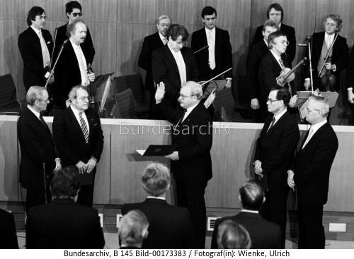 Amtseinführung der neuen Verfassungsrichter in Karlsruhe 1983