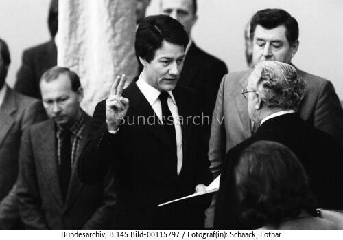 Bundestagssitzung 1981 / Vereidigung von BM Engholm