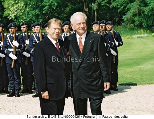 Tschechischer Präsident Havel in Berlin 2000