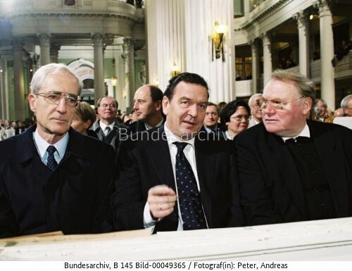 Bundeskanzler Schröder mit EKD-Vorsitzenden Kock und Präses Schmude 1999