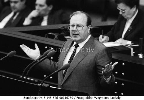 Bundestagssitzung 1985 / Jahreswirtschaftsbericht der Bundesregierung / BM Bangemann