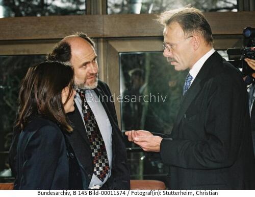 BM Jürgen Trittin mit Rezzo Schlauch und Kerstin Müller