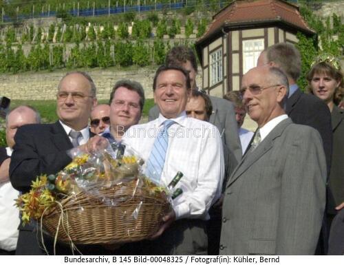 Sommerreise von Bundeskanzler Schröder durch die neuen Bundesländer