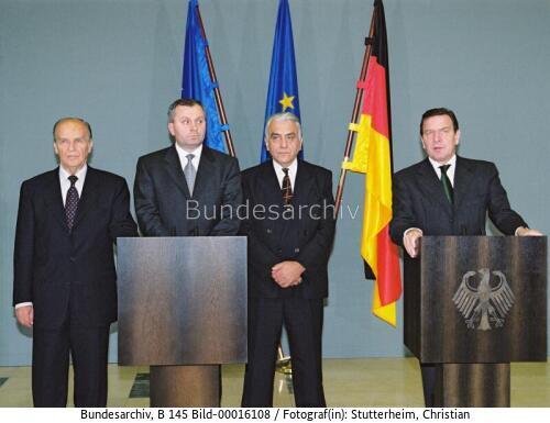 Präsidenten Radisic, Izetbegovic und Jelavic von Bosnien-Herzegowina in Berlin 1999